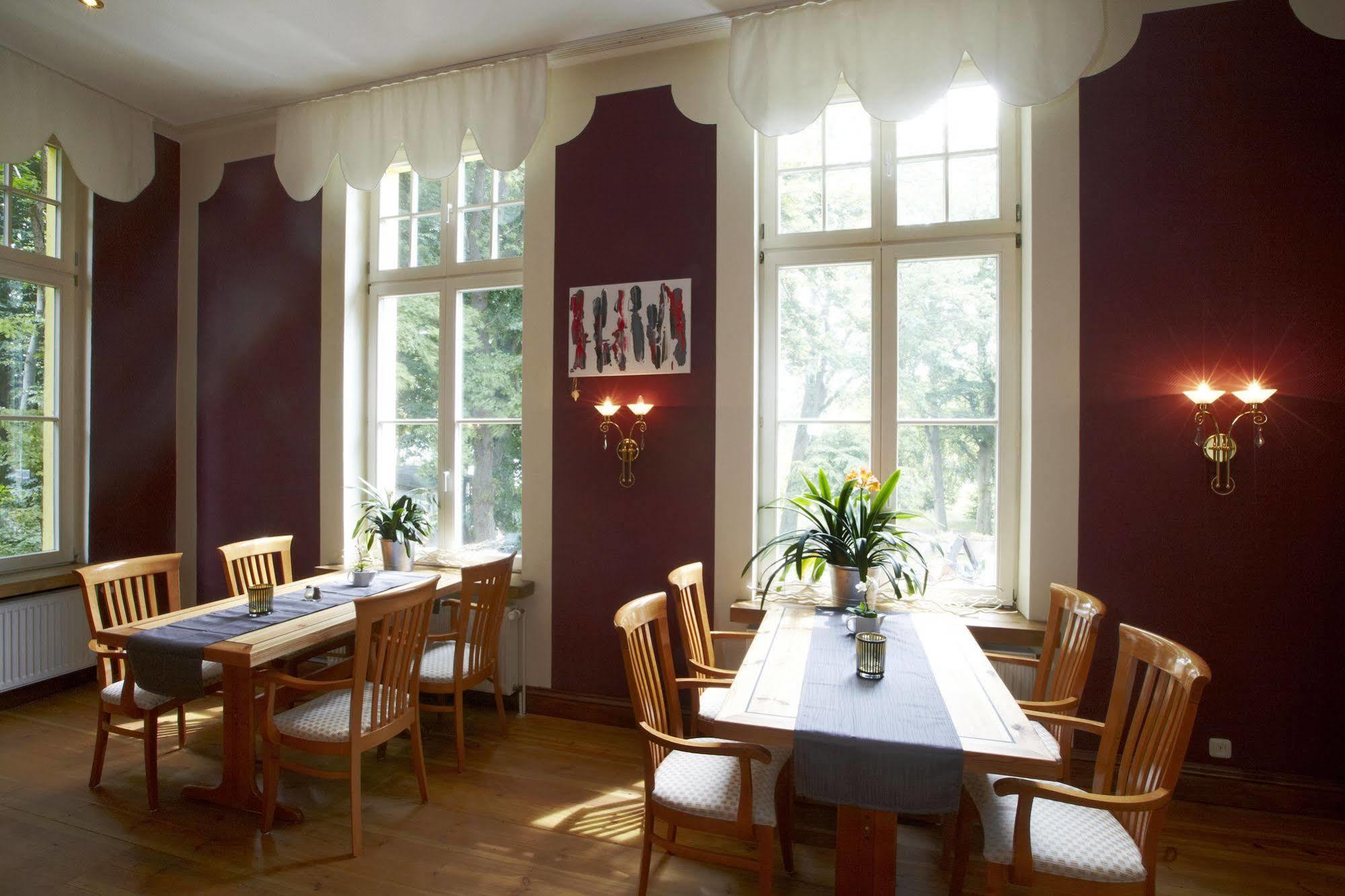 Meeressterne Hotel Idyll Am Wolgastsee Корсванд Екстериор снимка
